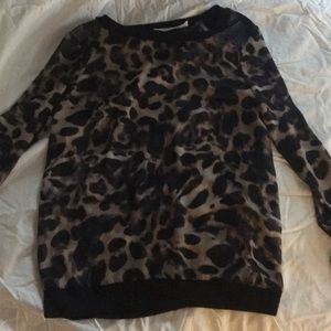Leopard print top